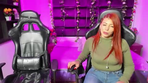 hornyy mom online show from 01.04.25