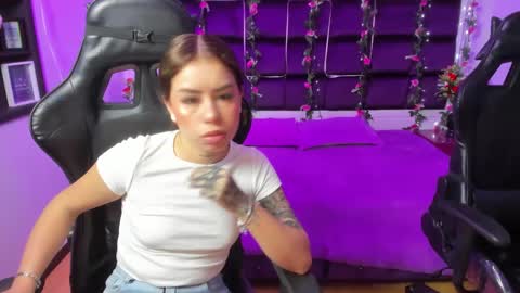 hornyy mom online show from 02.05.25