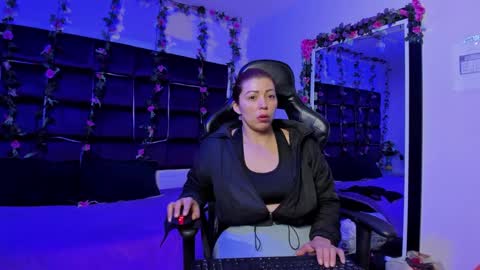 hornyy mom online show from 09.11.25