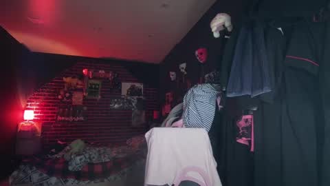 Snapshot of horror_circus chatting on 12.08.24 Messalina Horror online show from 12.08.24