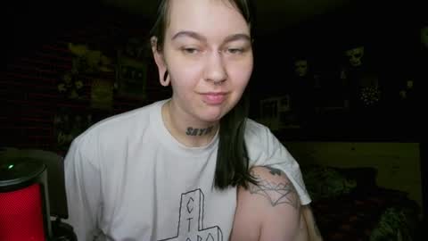 Snapshot of horror_circus chatting on 06.20.26 Messalina Horror online show from 06.20.26