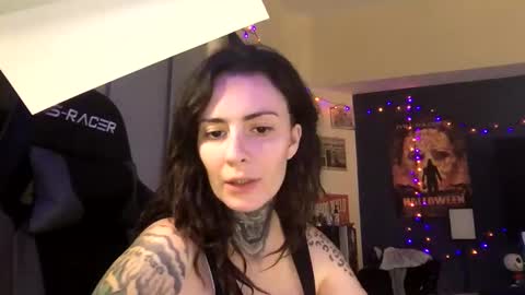 horrorqueen online show from 03.26.26