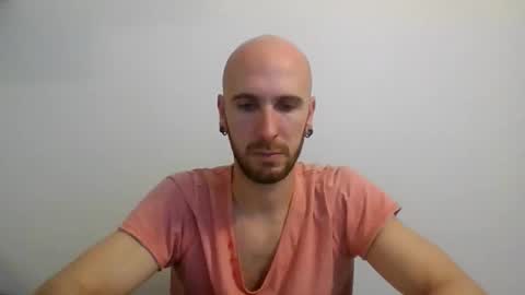 Snapshot of horseandhurricane chatting on 04.13.26 Cavallo Uragano online show from 04.13.26