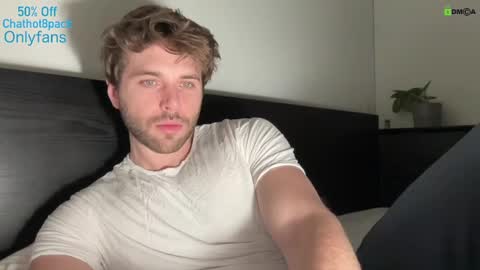 Snapshot of hot8pack01 chatting on 01.28.25 Edward aka Wolf online show from 01.28.25