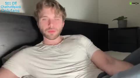 Snapshot of hot8pack01 chatting on 01.31.25 Edward aka Wolf online show from 01.31.25