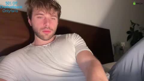 Snapshot of hot8pack01 chatting on 01.08.26 Edward aka Wolf online show from 01.08.26