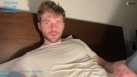 Snapshot of hot8pack01 chatting on 05.14.26 Edward aka Wolf online show from 05.14.26