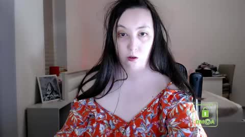 Lila online show from 04.15.26