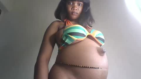 Snapshot of hot_choccoolate chatting on 07.15.26 Zarah online show from 07.15.26