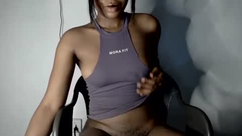 Snapshot of hot_chocoxxxx chatting on 10.18.25 sonia  mis choco online show from 10.18.25