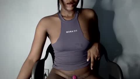 Snapshot of hot_chocoxxxx chatting on 10.19.25 sonia  mis choco online show from 10.19.25