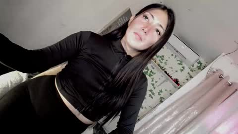 Snapshot of hot_claudia69 chatting on 10.03.25 its me CLAUDIA online show from 10.03.25