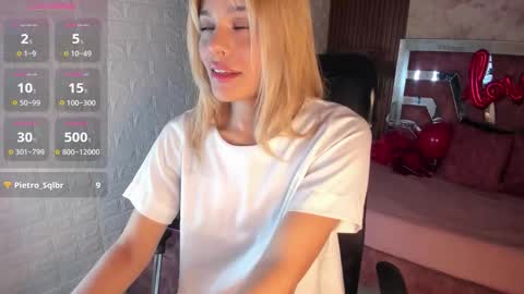 Snapshot of hot_cupid01 chatting on 02.13.26 Valery online show from 02.13.26