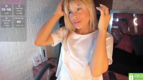 Snapshot of hot_cupid01 chatting on 03.20.26 Valery online show from 03.20.26