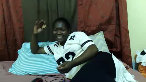 Snapshot of hot_darling95 chatting on 11.09.25 Milly online show from 11.09.25