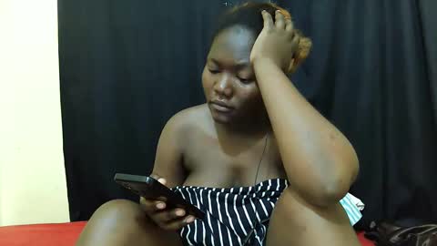 Snapshot of hot_darling95 chatting on 01.16.26 Milly online show from 01.16.26