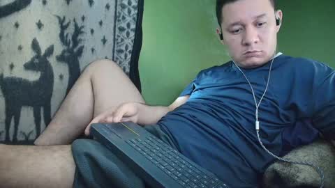 Snapshot of hot_guy36 chatting on 05.25.26 hot_guy36 online show from 05.25.26