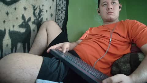 Snapshot of hot_guy36 chatting on 06.01.26 hot_guy36 online show from 06.01.26