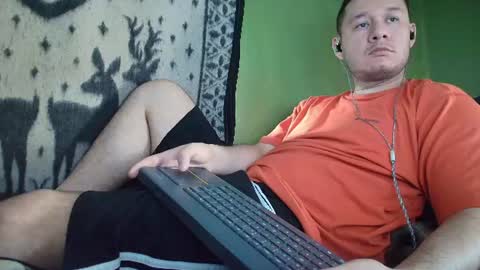 Snapshot of hot_guy36 chatting on 06.18.26 hot_guy36 online show from 06.18.26