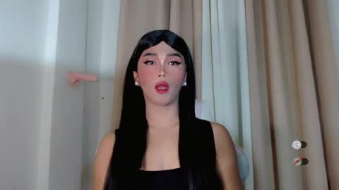 Snapshot of hot_khianna chatting on 06.23.26 Khianna online show from 06.23.26