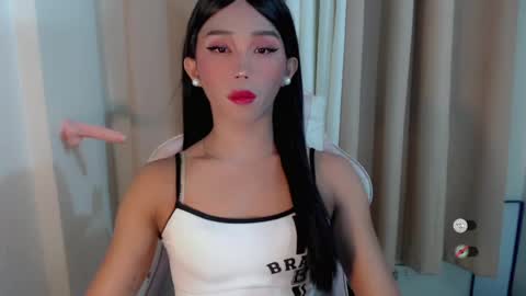 Snapshot of hot_khianna chatting on 06.30.26 Khianna online show from 06.30.26