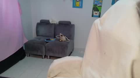 Mia online show from 02.25.26