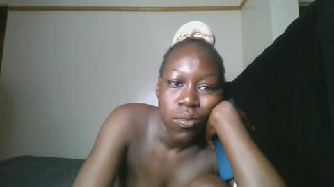 Snapshot of hot_petite1 chatting on 04.02.26 Hot petite online show from 04.02.26