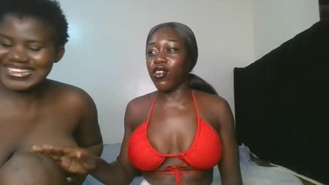 Snapshot of hot_petite1 chatting on 04.04.26 Hot petite online show from 04.04.26