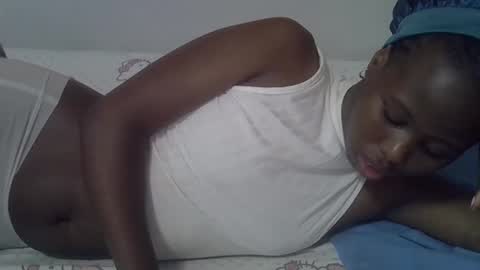 Snapshot of hot_petra2 chatting on 05.14.26 Daddys doll online show from 05.14.26