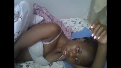 Snapshot of hot_petra2 chatting on 05.24.26 Daddys doll online show from 05.24.26