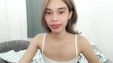 Snapshot of hot_princess143 chatting on 11.25.25 Ninna online show from 11.25.25