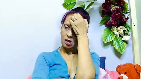 hot queen online show from 06.25.26