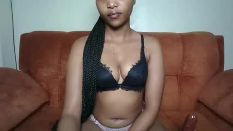 Snapshot of hot_sexy_babe chatting on 05.11.26 Bellah online show from 05.11.26