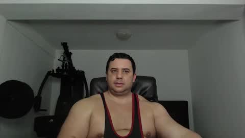 Snapshot of hot_stefano1 chatting on 11.16.25 Stefano.. online show from 11.16.25