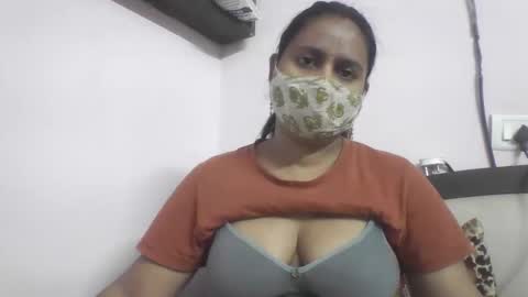 Snapshot of hot_tanvi chatting on 04.10.26 Tanvi online show from 04.10.26