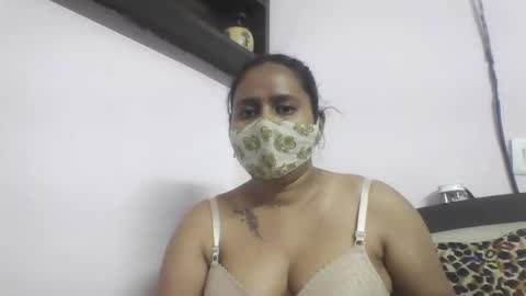 Snapshot of hot_tanvi chatting on 04.15.26 Tanvi online show from 04.15.26