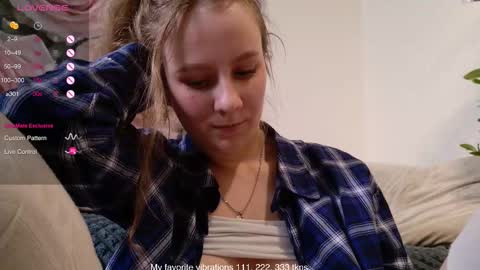 Hot Thumbelina online show from 02.20.26