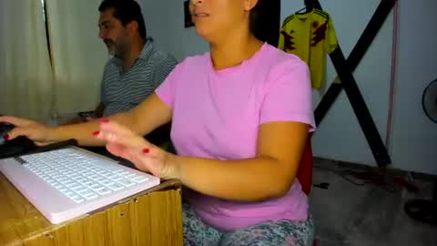 hotandfierylatinos online show from 07.04.26