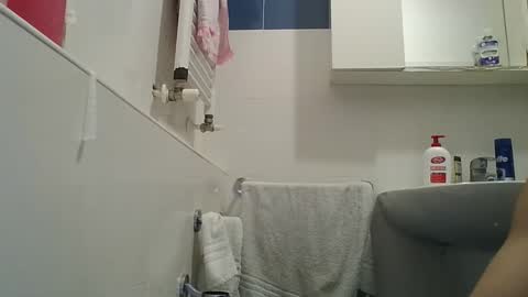 hotandwild2003 online show from 02.18.26