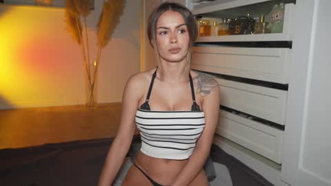 Bella online show from 10.26.25