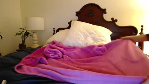 hotblondemilf1962 online show from 03.12.25
