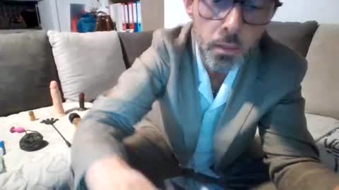 hotblueisis online show from 07.05.26