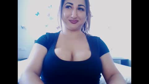 Snapshot of hotboobsmaya chatting on 09.22.25 hotboobsmaya online show from 09.22.25