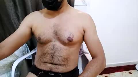 Snapshot of hotboy8677 chatting on 05.19.26 Hotboy8677 online show from 05.19.26
