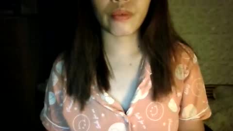 Snapshot of hotchick2099 chatting on 03.29.26 hotchick2099 online show from 03.29.26