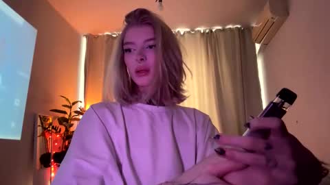 hotchubently online show from 03.03.25