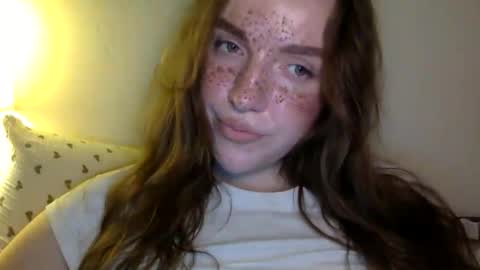 Snapshot of hoteffy chatting on 03.03.26 effy online show from 03.03.26