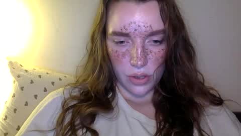 Snapshot of hoteffy chatting on 03.04.26 effy online show from 03.04.26