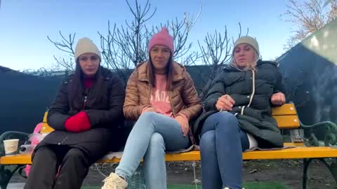 Snapshot of hotfallinganna chatting on 12.19.24 Anna online show from 12.19.24