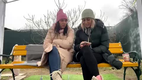 Snapshot of hotfallinganna chatting on 12.28.24 Anna online show from 12.28.24